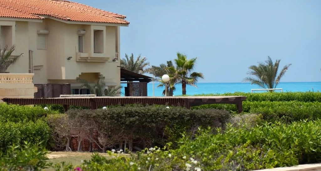 Breeze Palm Beach North Coast villa garden with sea view